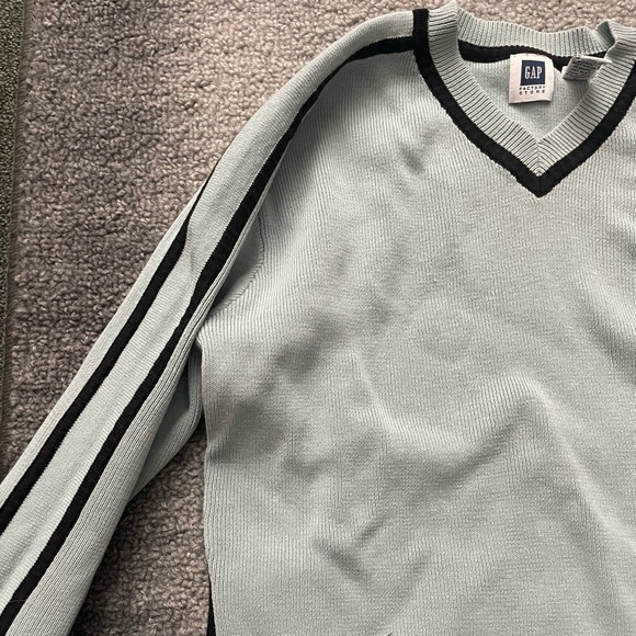 gap sweater - Picture 4 of 4